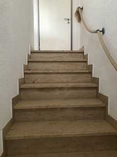 3 Zimmerwohnung verteilt auf 90 qm ab sofort