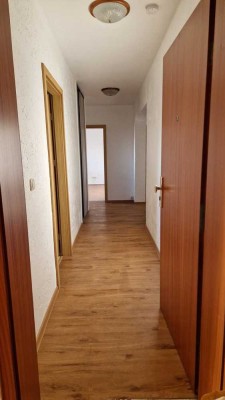 Helle 4-Zimmer-Wohnung mit Loggia in Reinheim OT Spachbrücken