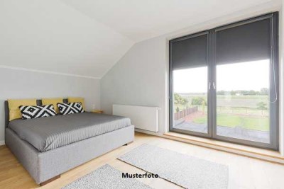 2-Zimmer-Wohnung, Balkon, Stellplatz + provisionsfrei +