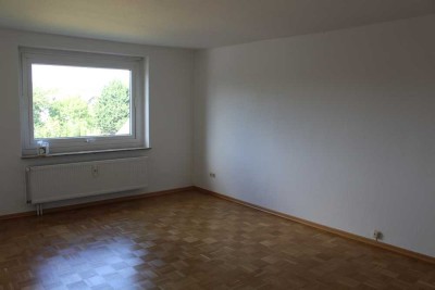 Erstbezug nach Sanierung: Freundliche 2-Zimmer-Wohnung mit gehobener Innenausstattung in Langenhagen