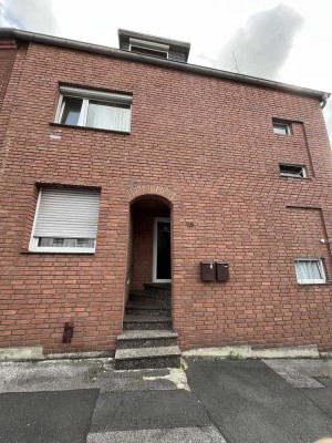 Lichtdurchflutete Maisonettewohnung in ruhiger Straße