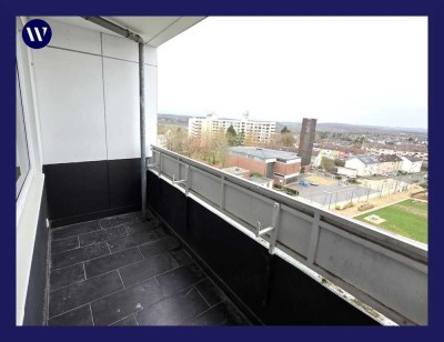 Herrliche Aussichten! Apartment + Loggia, frisch renoviert, guter Raumschnitt, modernes Bad, Aufzug