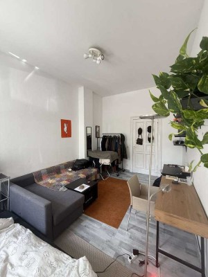 Barrierefreier Altbautraum mit Substanz – 3-Zimmer-Wohnung in Berlin-Neukölln