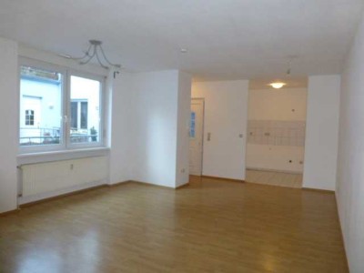 Moderne, komplett sanierte Altbauwohnung mit großem Balkon im Jungbusch!