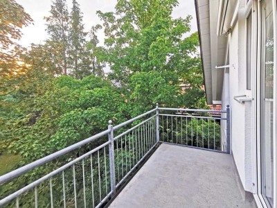 Charmante Dachgeschosswohnung in Taufkirchen - ideal für Singles oder Paare