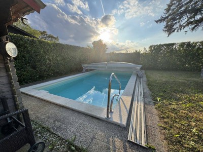 Gepflegtes Ferienhäuschen mit Garten und Pool zum Spitzenpreis!