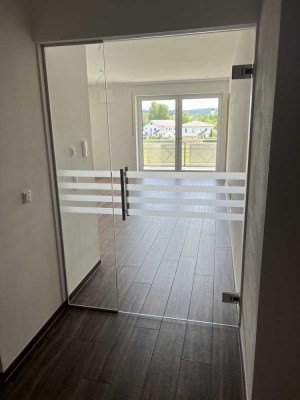Sehr schöne, lichtdurchflutete, helle 3 Zimmer Wohnung mit Balkon in Miltach zu vermieten