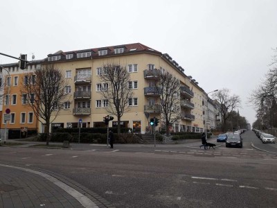 Schickes 2-Zimmer-Appartement m. EB-Küche und Aufzug!!!