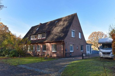 modernisierte DHH mit Wintergarten, Terrasse & Doppelgarage**