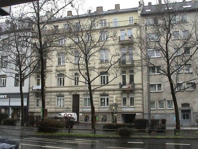 Gemütliches Apartment mit Balkon  und Aufzug im Stilaltbau in Laufnähe zur Innenstadt