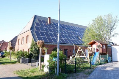 Kaufgelegenheit: ehemaliges Bauernhaus mit 4 Wohneinheiten (ca. 30.900,00 € Einnahmen p. a.)