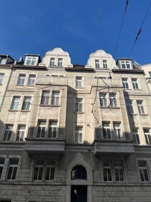 Erstbezug nach Sanierung I 2-Raum-Wohnung mit großzügiger Küche und Loggia