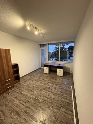 1 Zimmer Wohnung 33 qm Uni Nähe