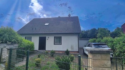 Freistehendes EFH mit großem Grundstück und viel Potential