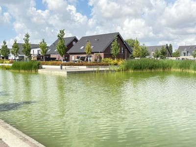 Doppelhaushälfte direkt am See