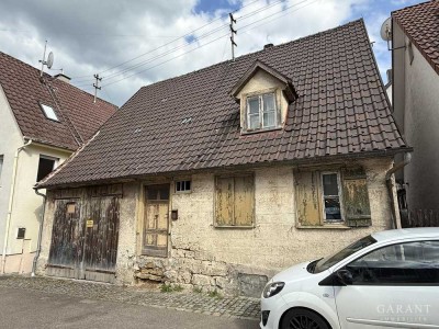 Projektchance: Altes Gebäude mit Lager - ideal für Umnutzung oder Neubau