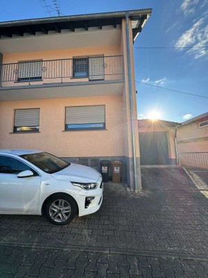 Moderne Doppelhaushälfte in Queidersbach