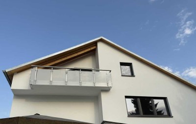 Exklusive Dachwohnung – Erstbezug nach Kernsanierung mit Stil und Komfort