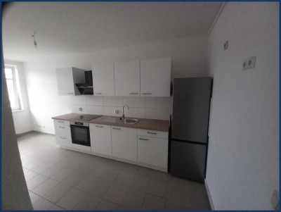Charmante 3-Zimmer-Wohnung mit EBK & Stellplatz - Sofort verfügbar!