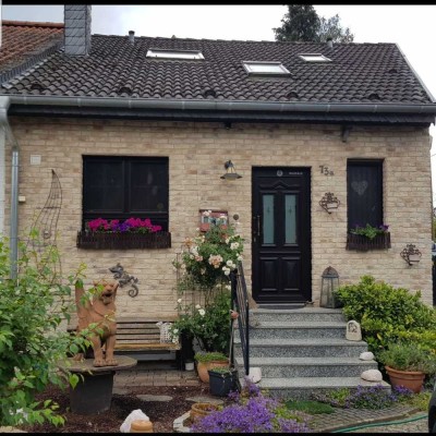 Haus mit Seele in zentraler grünen Lage von Neersen mit Option zur Pferdehaltung