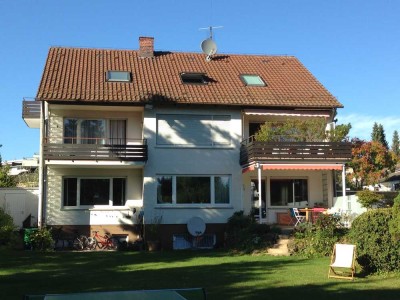 Attraktive 2-Zi-DG-Whg. in einem sehr gepflegten Wohnhaus in Top Lage