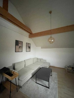 Stilvolle, gepflegte 2,5-Zimmer-DG-Wohnung mit gehobener Innenausstattung in Ulm