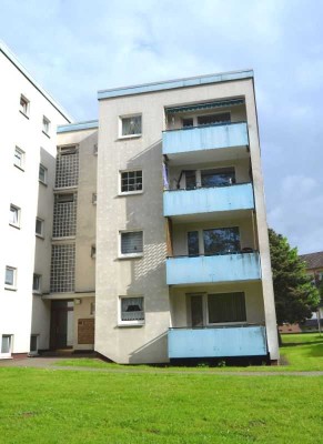 Ideal für Zwei: kleine 3-Zimmerwohnung mit Balkon in zentraler Lage von Altenbauna