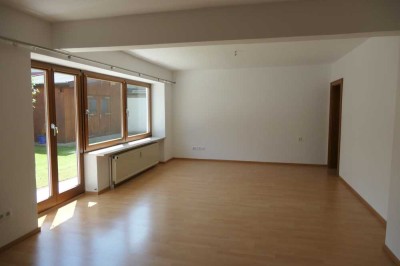 3,5 Zimmer EG-Wohnung 114 m² Hausham mit Terrasse und eigenem Gartenanteil