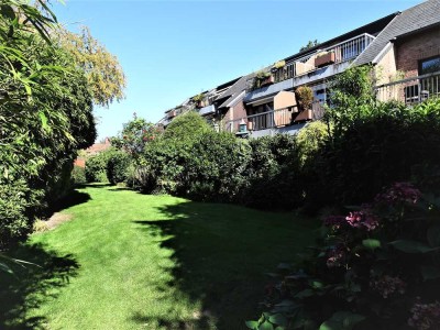 * NIENDORF / HILDESHEIMER STIEG * Ruhig + Grün: Frisch sanierte 3-Zimmer-90m²-Wohnung mit Balkon