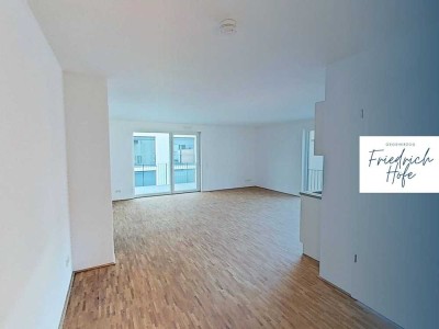 Helle 3-Zimmer-Neubauwohnung mit großem BALKON und EBK im Neubauquartier "Großherzog Friedrich Höfe"