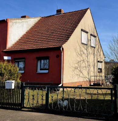 Einfamilienhaus - Doppelhaushälfte mit großem Grundstück in ruhiger Wohnlage von Zörnigall