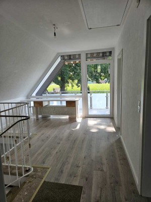 Helle und modernisierte 3,5-Zimmer-Wohnung mit Balkon in Steinhagen