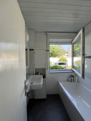 Sonnige & Ruhige 3,5 Z.-EG Wohnung mit Terrasse & Balkon