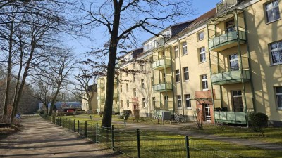 2-Zimmer, Balkon, Stellplatz, eigene Fahrradgarage in Neuruppin