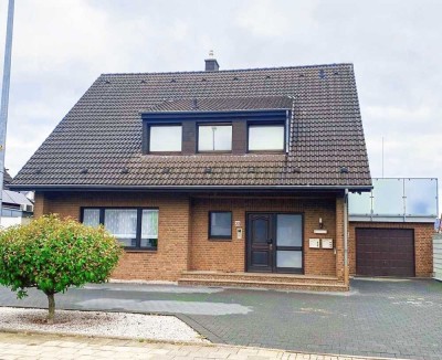 TRAUMWOHNUNG IN EINEM 2-PARTEIEN-HAUS IN RUHIGER & GUTER LAGE VON JÜCHEN