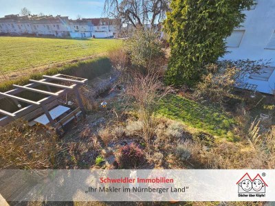 Viel Platz für die ganze Familie: Großes REH mit Garten & Garage in beliebter Lage von Schwabach