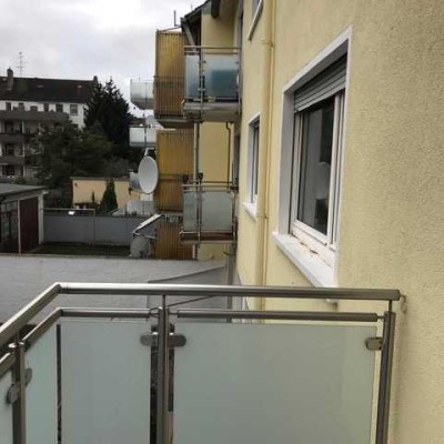 Zentral gelegene, helle 3-Zimmer-Wohnung in Frankfurt (Main)- Griesheim (Süd)
