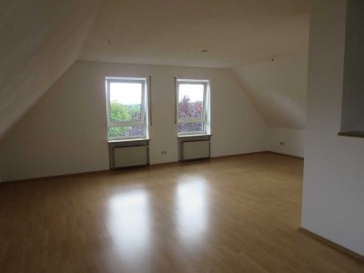 Großzügige, helle Studiowohnung, 2 Zimmer, ca. 78 qm Wohnfläche in Großhabersdorf zu vermieten