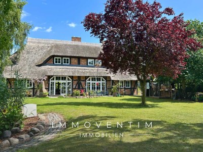 Landhaus mit Reetdach, Sauna und Teich – einzigartiges Anwesen bei Rostock