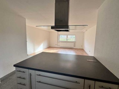 3 Zimmer-Wohnung im Souterrain | Max. an 1-2 Personen zu vermieten