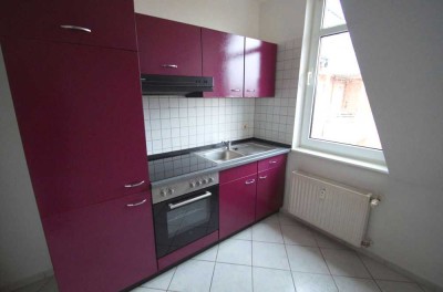 3-Zimmer-DG-Wohnung - Laminat, EBK, Dusche