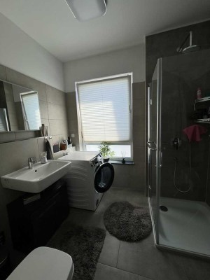 Wunderschöne Penthouse Wohnung mit Einbauküche in Kelsterbach Nähe Flughafen mit Garage und Aufzug