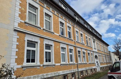 Balkon, Parkett, EBK, Stellplatz