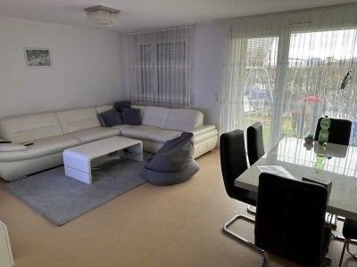 Freundliche und helle 4-Zimmer-Wohnung mit Terrasse