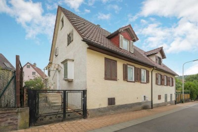 DHH im Rohbauzustand mit Scheune