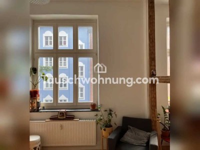Tauschwohnung: Altbauwohnung mit Stuck und freistehenden Balken