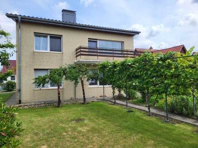Schönees lichtdurchflutetes Zweifamilienhaus