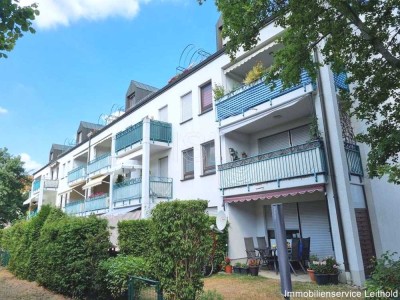 GEMÜTLICHE WOHNUNG IN RUHIGER LAGE - MIT SONNIGER LOGGIA UND ZWEI TG-STELLPLÄTZEN!