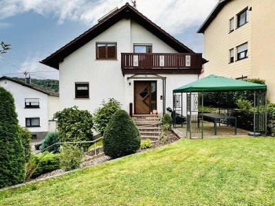 **Attraktives Wohnen in Hasborn-Dautweiler: Großzügiges Haus mit Garten und Garage**