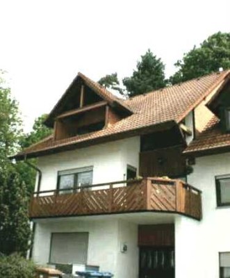 Freundliche 2-Zimmer-Wohnung mit Balkon und EBK in Trippstadt